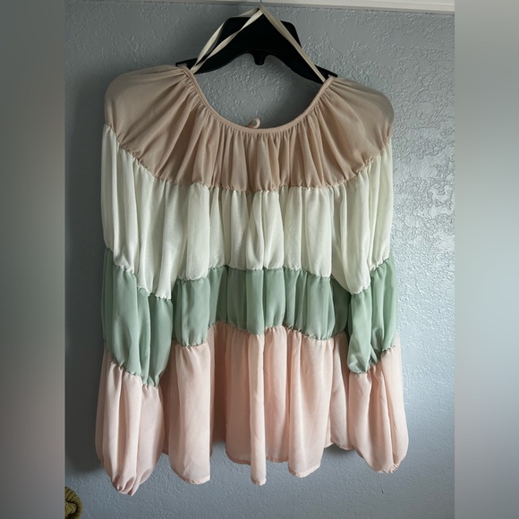 Love Riche Sweaters - Love Riche blouse seize M